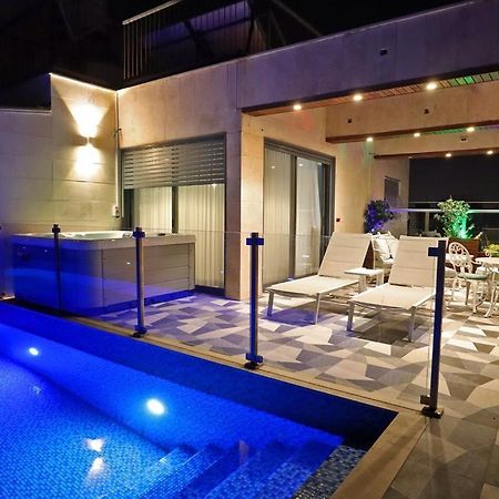 Luxury Rooftop Apartment In Netanya Bagian luar foto